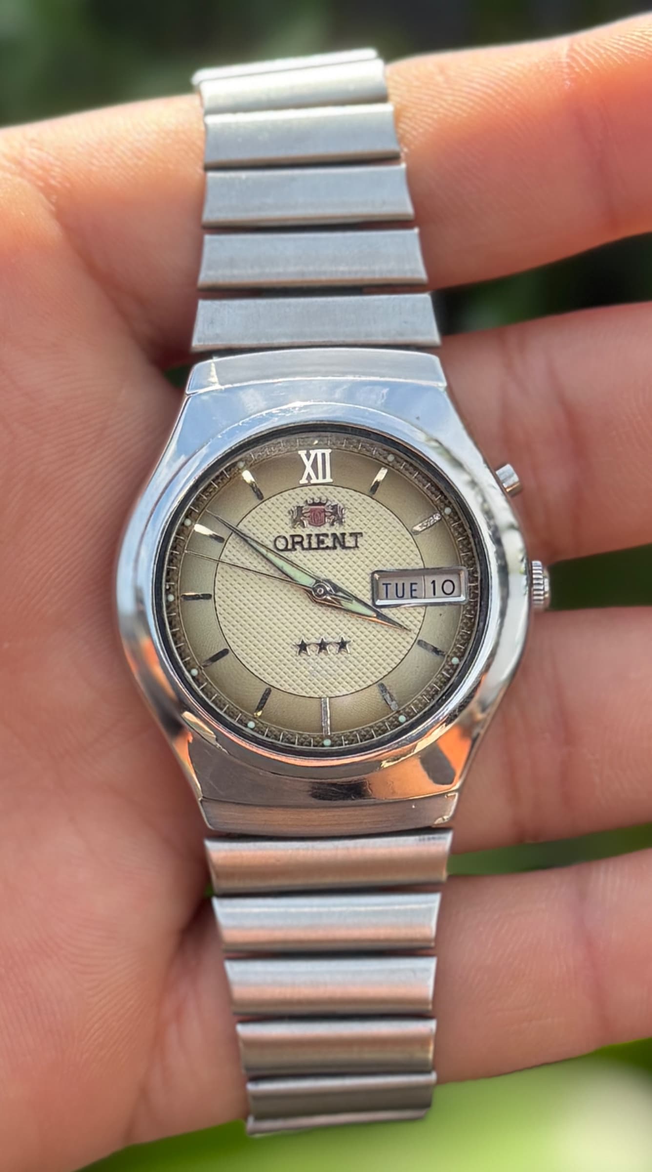 Orient Orient Tri-Star Automatic – Textured Champagne Dial
